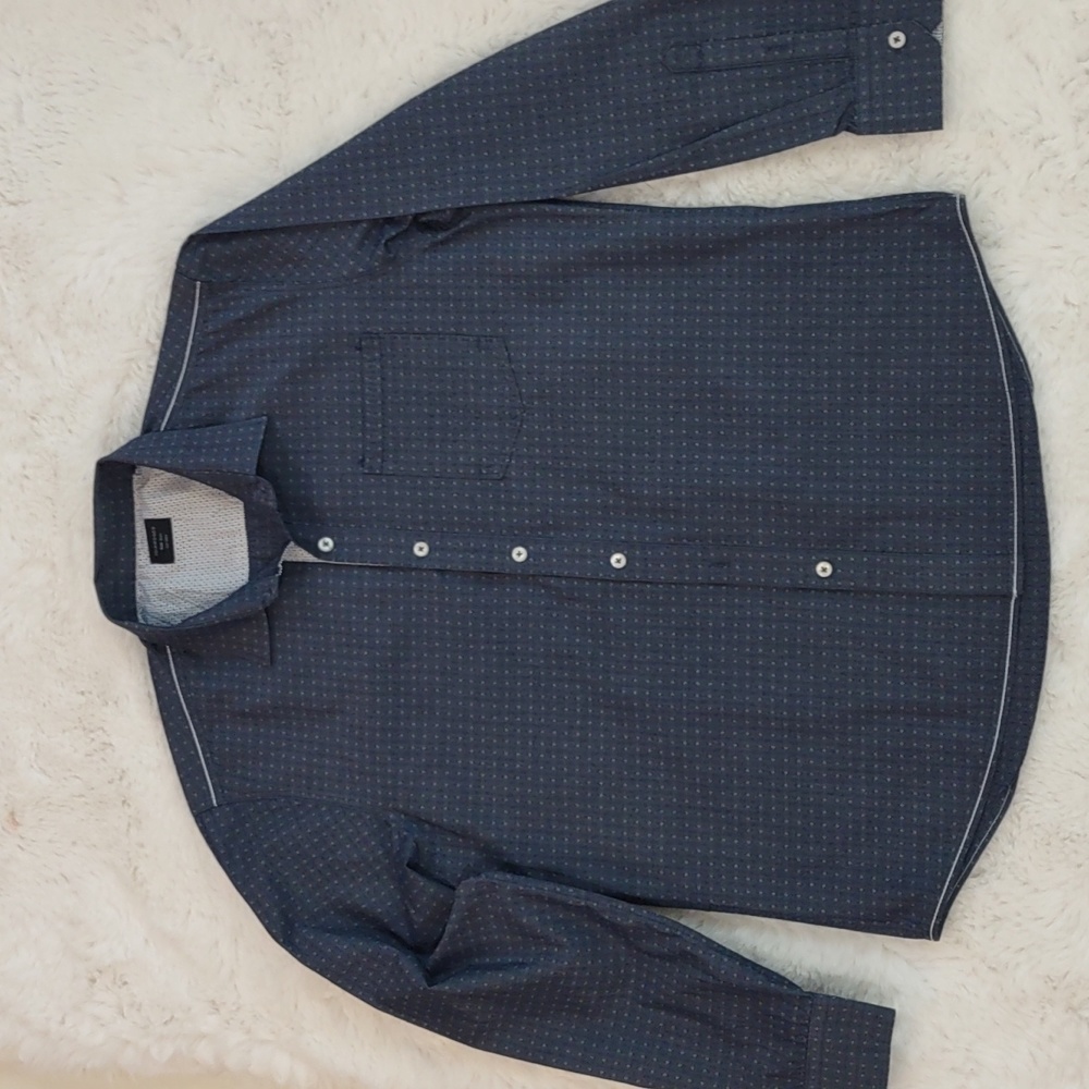 7 DIAMONDS FIT SHIRT.